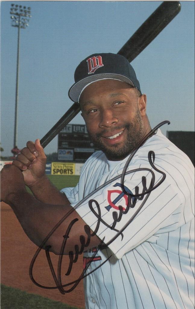 Kirby Puckett helped the Minnesota Twins win World Series titles in 1987 and 1991