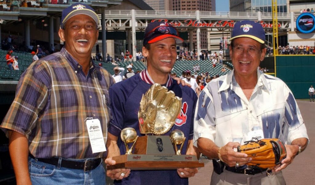 Concepcion combined with countrymen Omar Vizquel and Luis Aparicio for 25 Gold Glove Awards