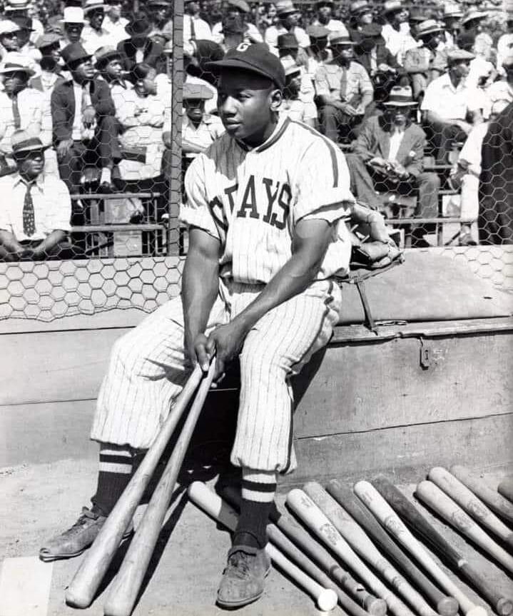 NEGRO LEAGUE LEGEND / THE BLACK BABE / Josh Gibson may have been the  greatest home-run hitter ever