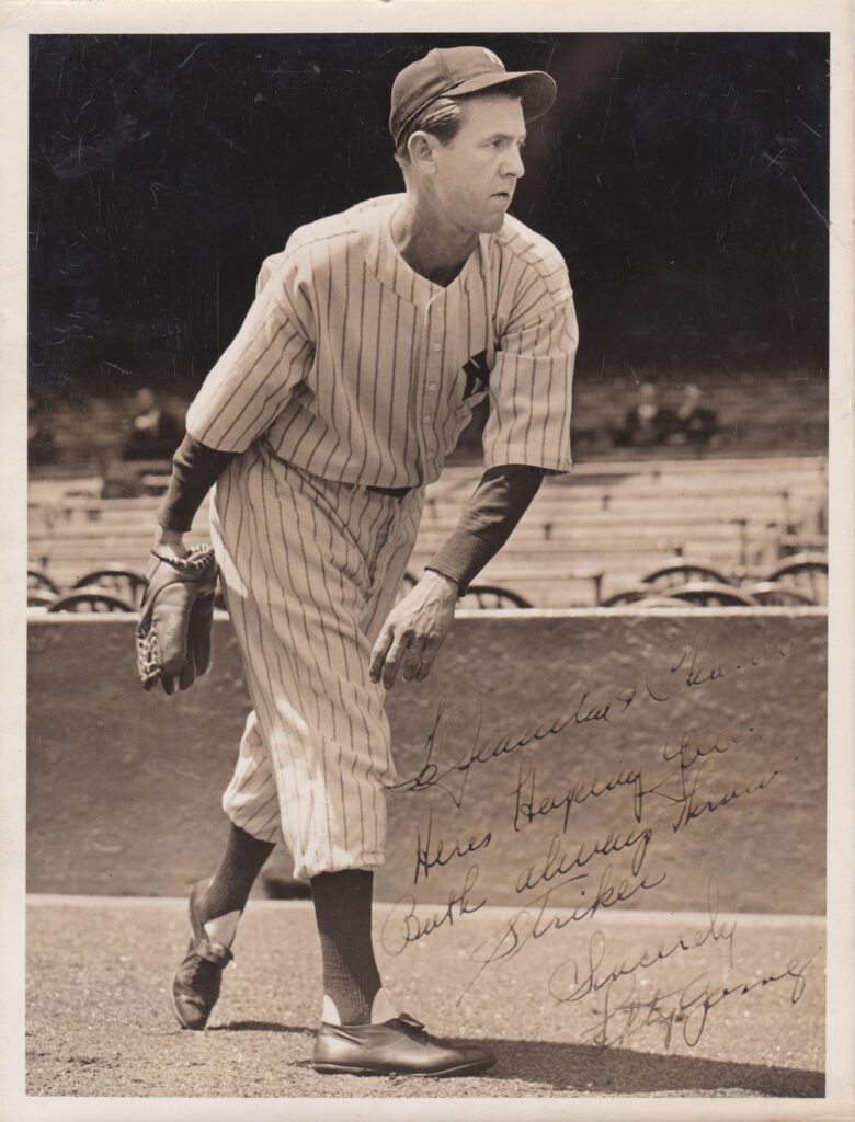 Lefty Gomez claimed one of Foxx's homers landed on the moon